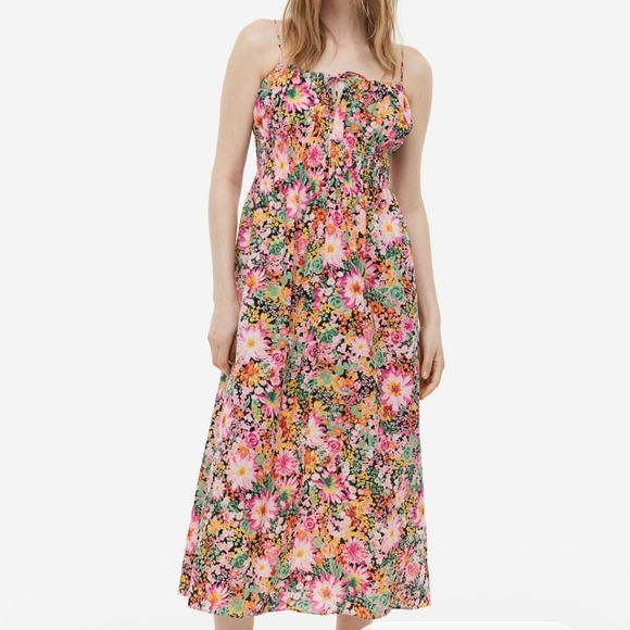 Floral H&M Smocked Cotton Summer Dress - Picture 7 of 7